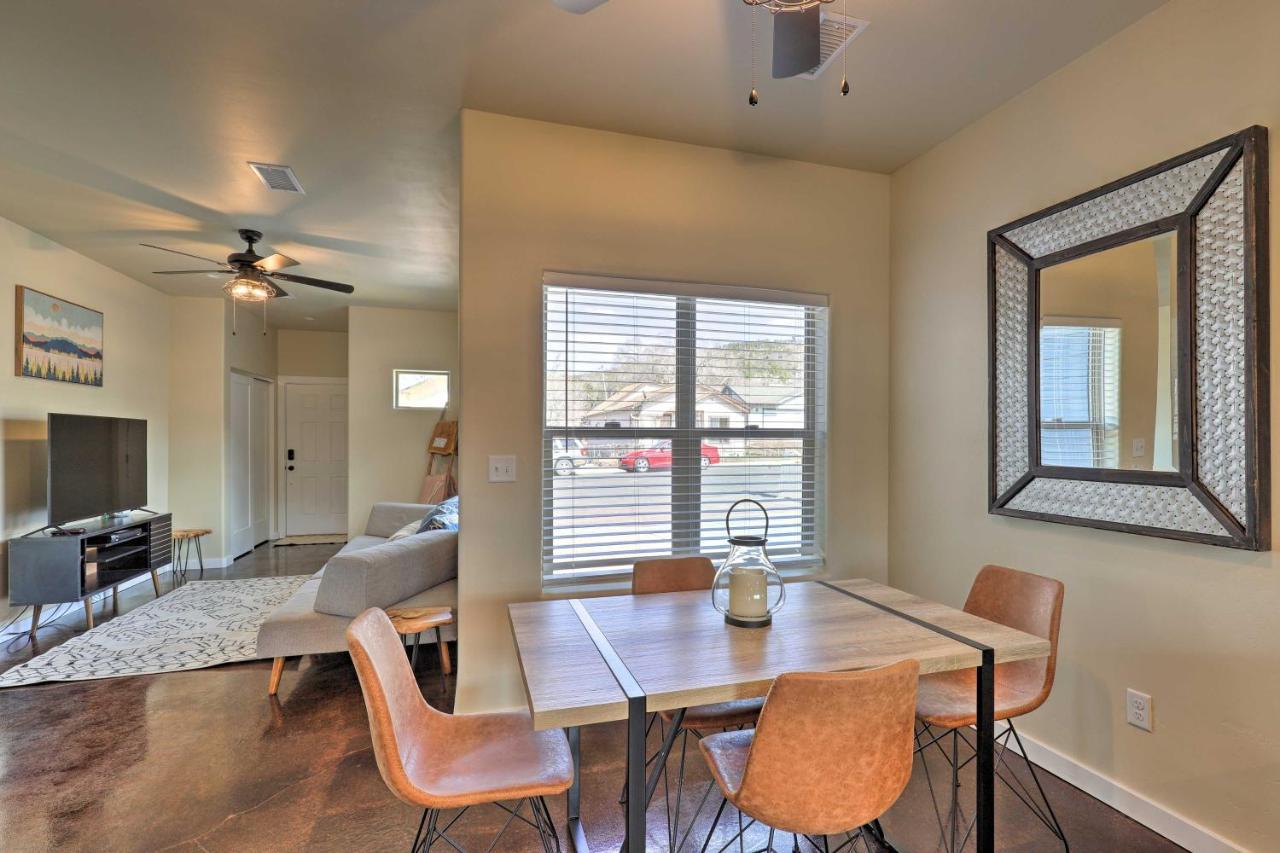 Modern Retreat 3 Blocks To Dtwn Williams And Rte 66 Villa Bagian luar foto